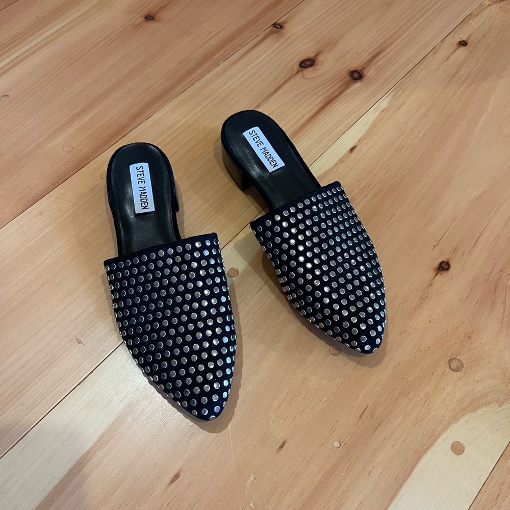 Steve Madden Black Silver Studded Mules